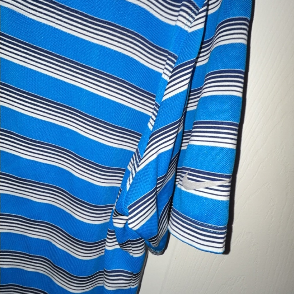 Nike Dri-Fit Men's Blue and White Striped Golf Polo - Picture 3 of 4
